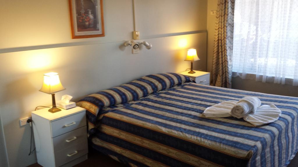 Motel Hi-craft 3*