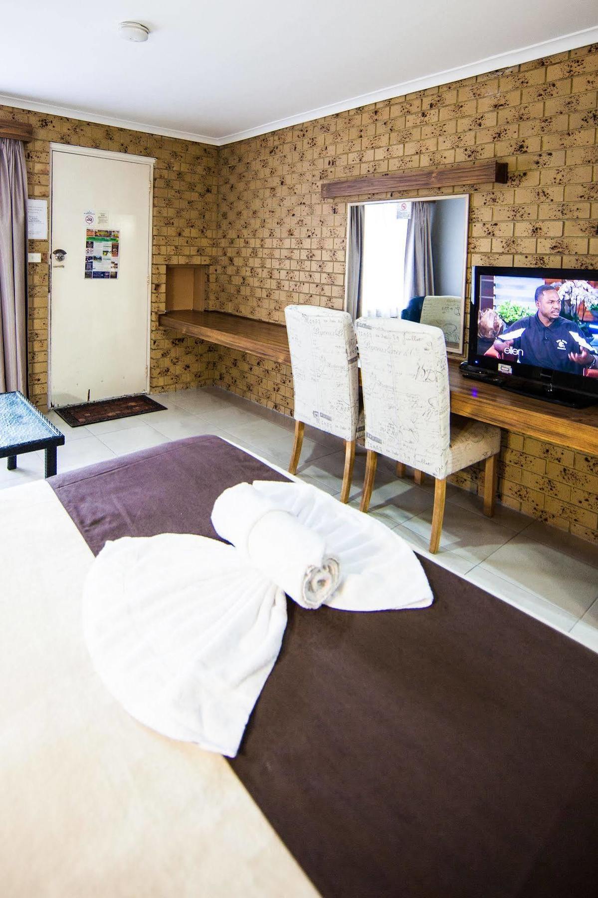 Motel Hi-craft 3*